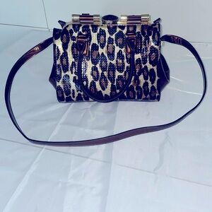 Cute leopard handbag